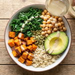 ¿Cansada de cocinar? 7 Power Bowls de Quinoa que puedes preparar en 10 minutos para toda la semana